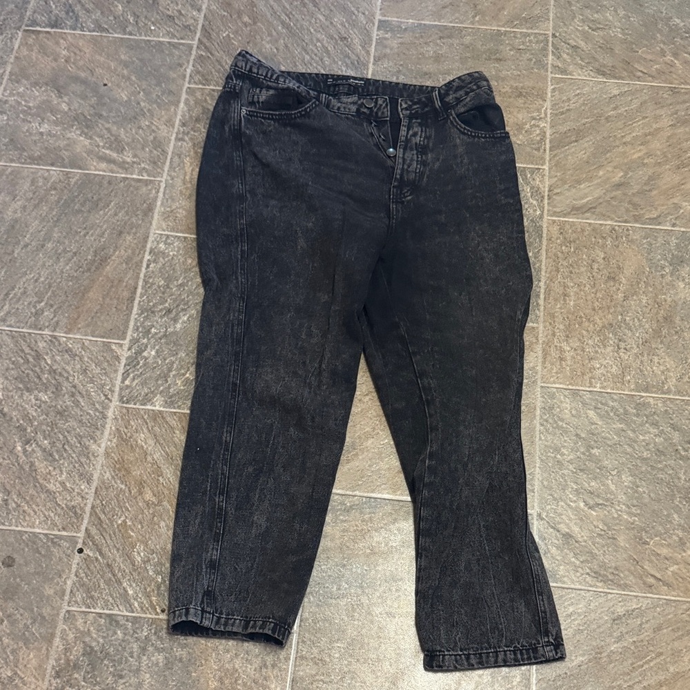 Women’s Black Jeans